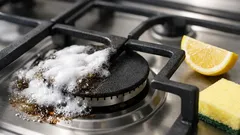 Gasherd-Roste reinigen mit Natron: So löst du Eingebranntes ohne Schrubben