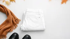 Weiße Jeans im Herbst: So stylst du den Trend 2025 modern und alltagstauglich